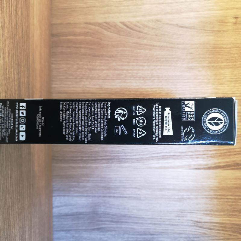 DENTRIFICIO EXTRA WHITENING CON MENTA NATURALE