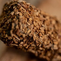 Legnetto di Palo Santo ricoperto con polvere di Palo Santo