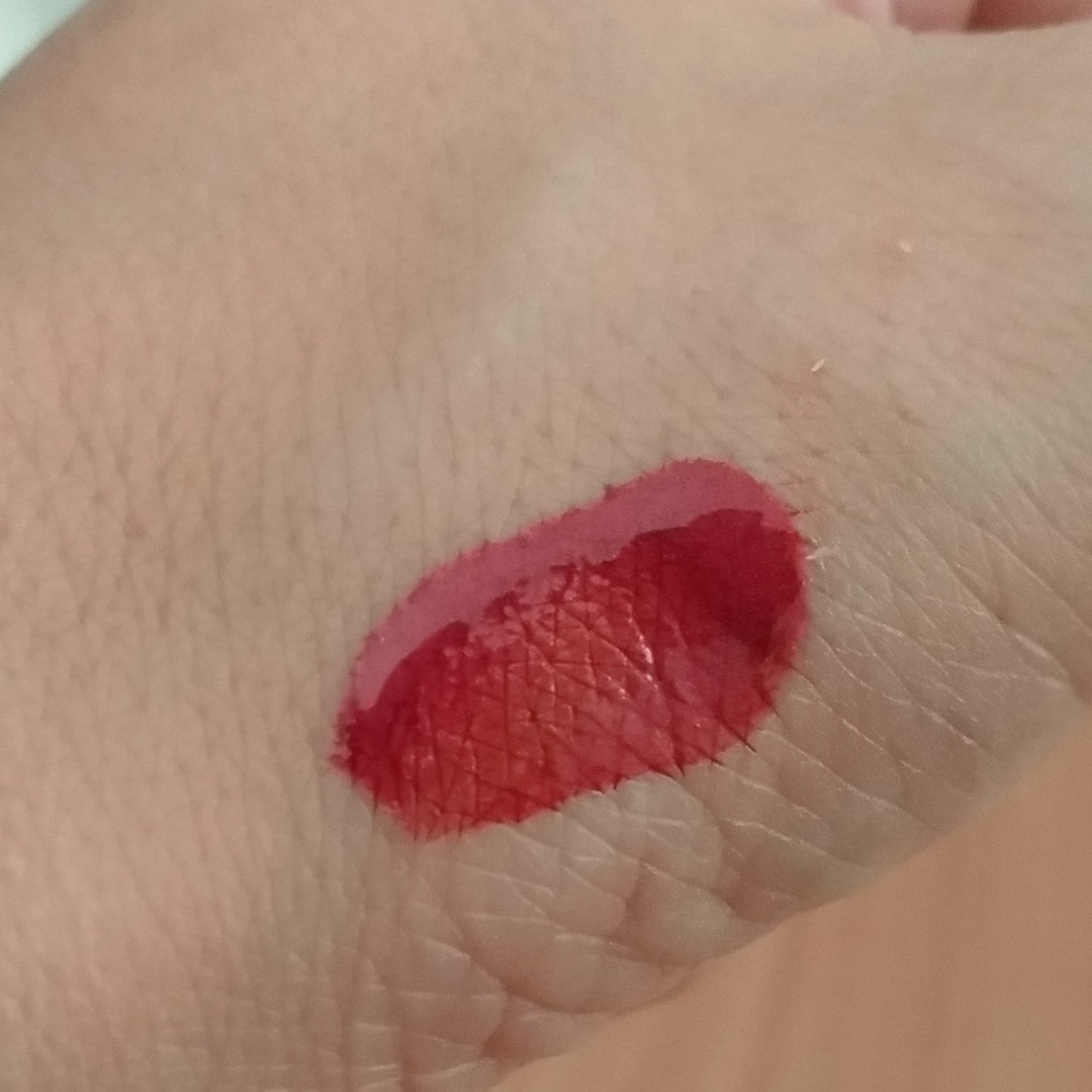 LIP GLAZE CHERRY